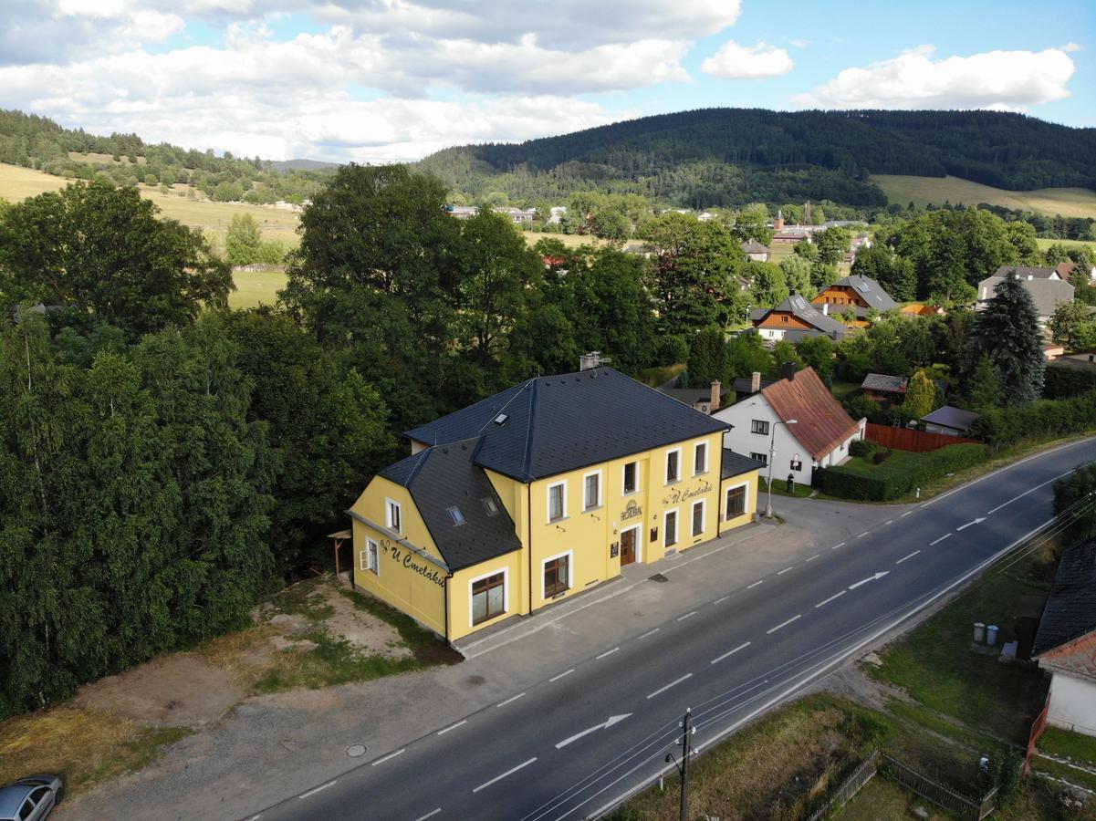 U Cmelaku Hotell Červená Voda Eksteriør bilde